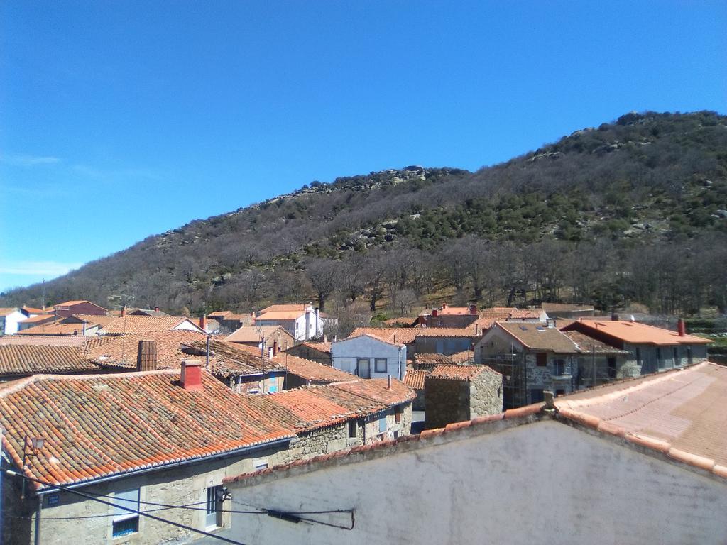 Apartamentos La Covatilla Neila de San Miguel Eksteriør bilde