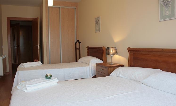 Apartamentos La Covatilla Neila de San Miguel Eksteriør bilde