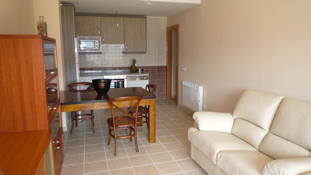 Apartamentos La Covatilla Neila de San Miguel Eksteriør bilde