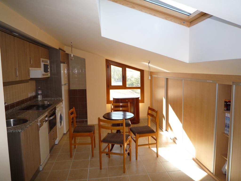 Apartamentos La Covatilla Neila de San Miguel Eksteriør bilde